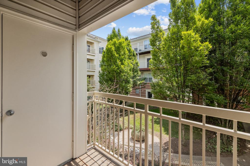 9486 VIRGINIA CENTER BOULEVARD Unit: 218