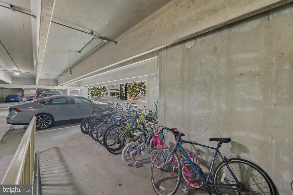 9486 VIRGINIA CENTER BOULEVARD Unit: 218