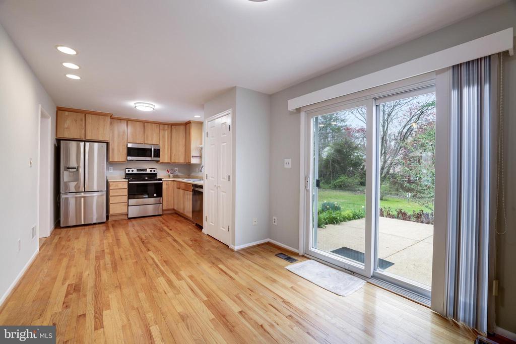 9823 SAINT CLOUD COURT