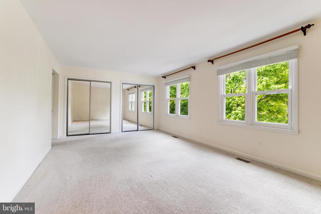 8509 JEFFERSONIAN COURT