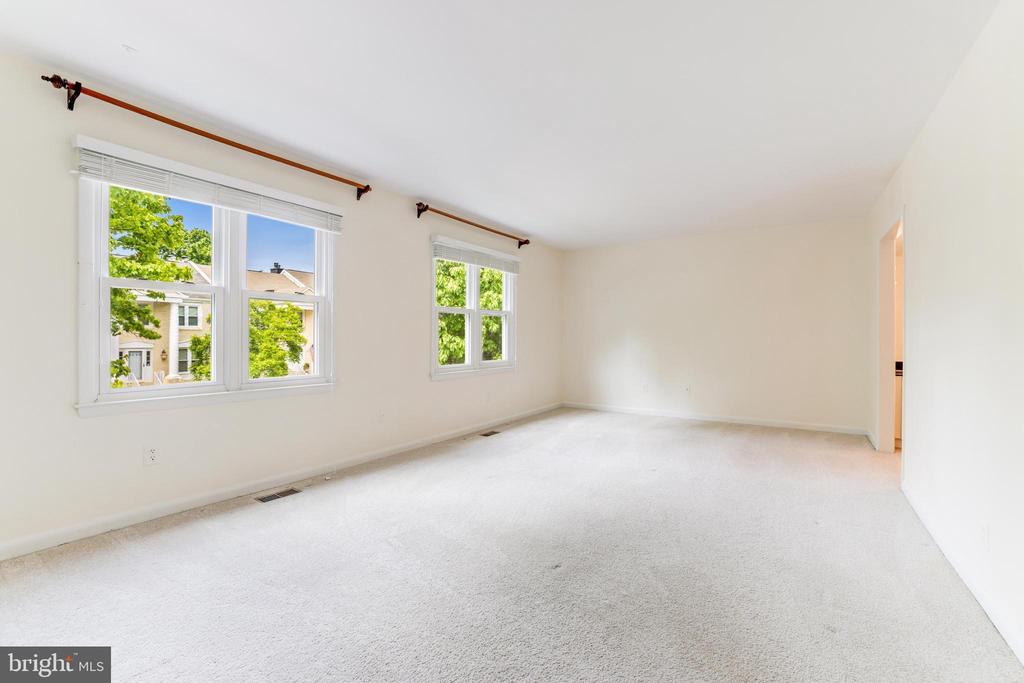 8509 JEFFERSONIAN COURT