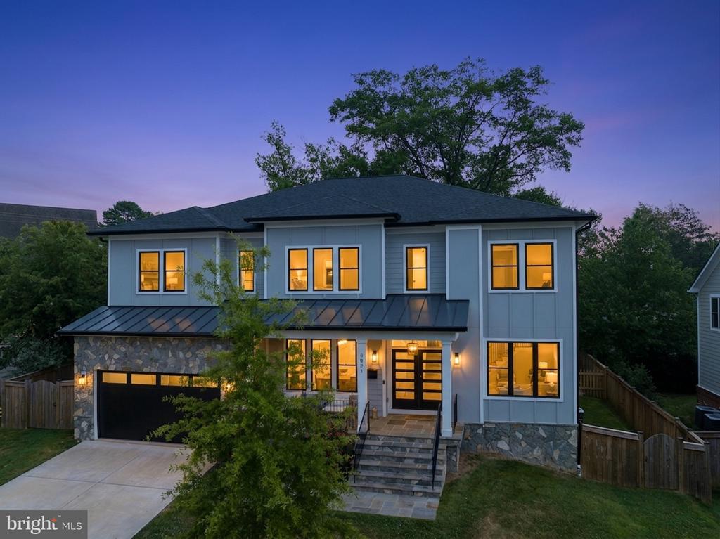 6821 DEAN DRIVE