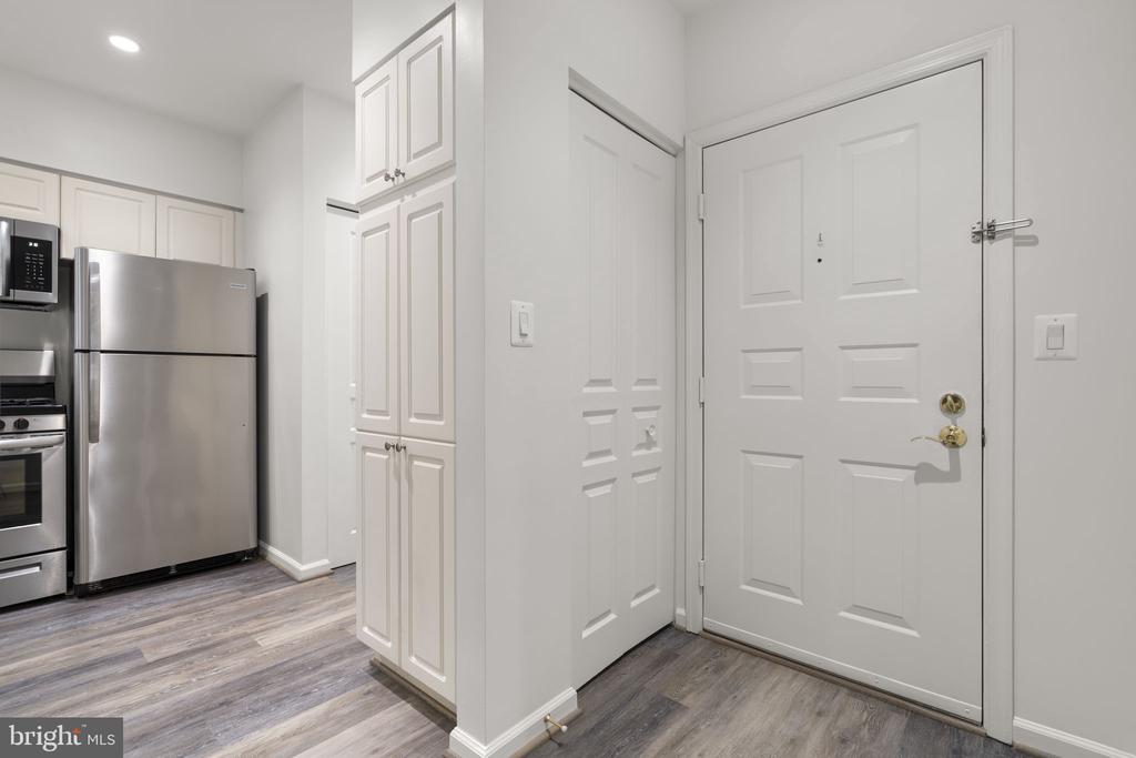 12915 ALTON SQUARE Unit: 113