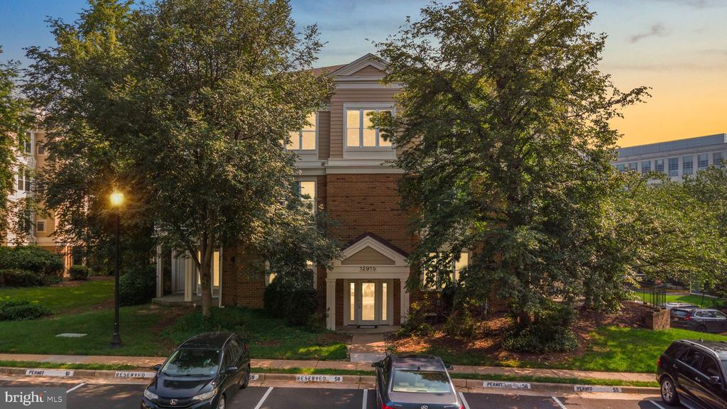 12915 ALTON SQUARE Unit: 113