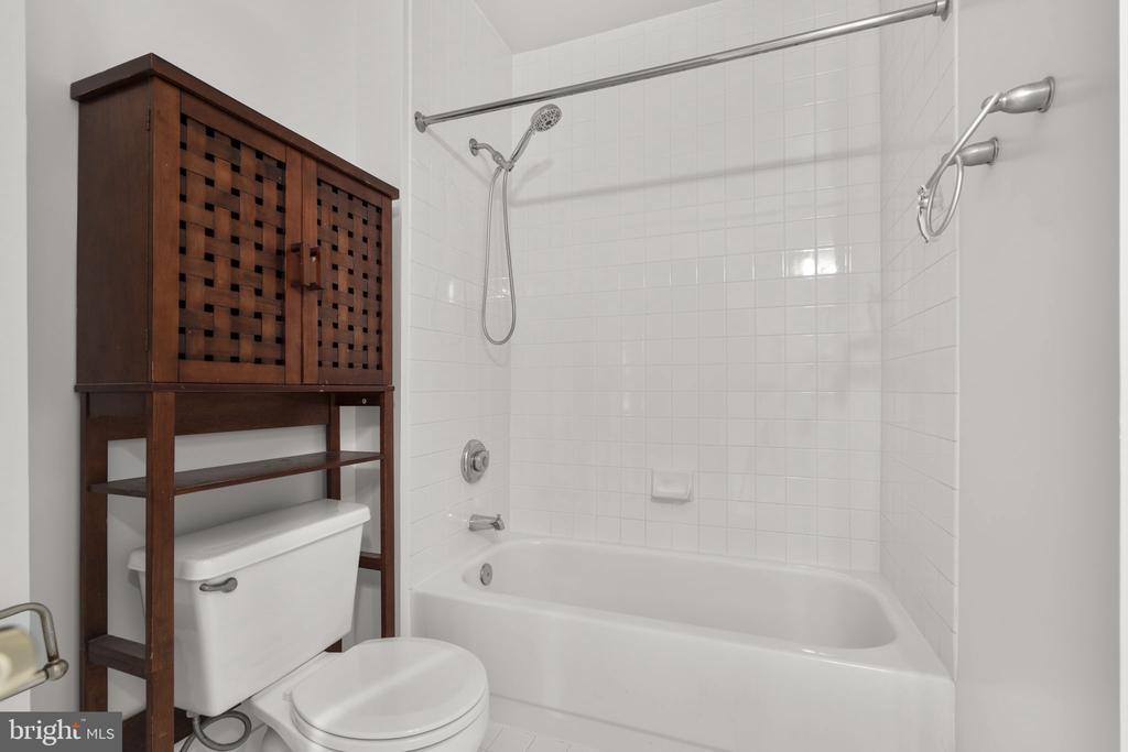 12915 ALTON SQUARE Unit: 113