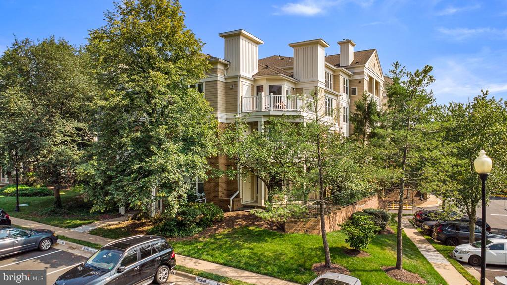 12915 ALTON SQUARE Unit: 113