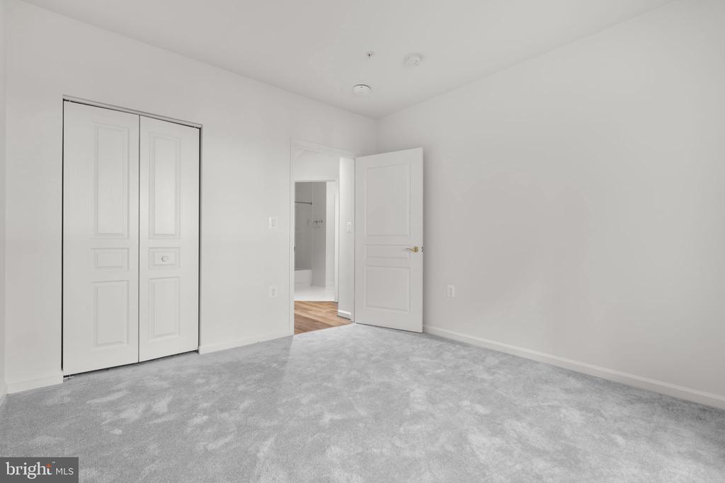 12915 ALTON SQUARE Unit: 113