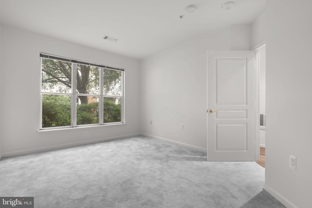 12915 ALTON SQUARE Unit: 113