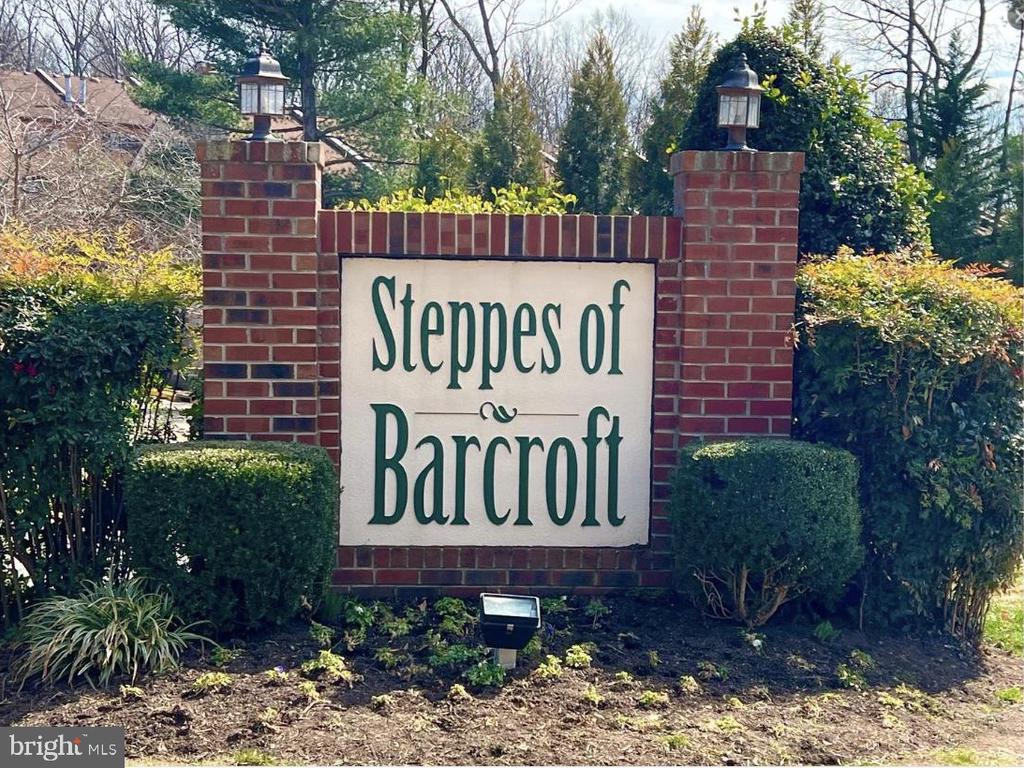 3875 STEPPES COURT Unit: 3875B