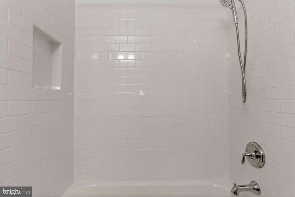 3875 STEPPES COURT Unit: 3875B