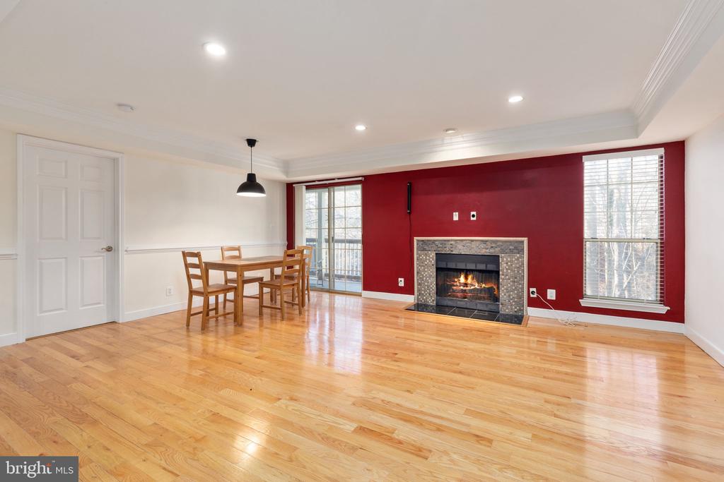 3922 PENDERVIEW DRIVE Unit: 338