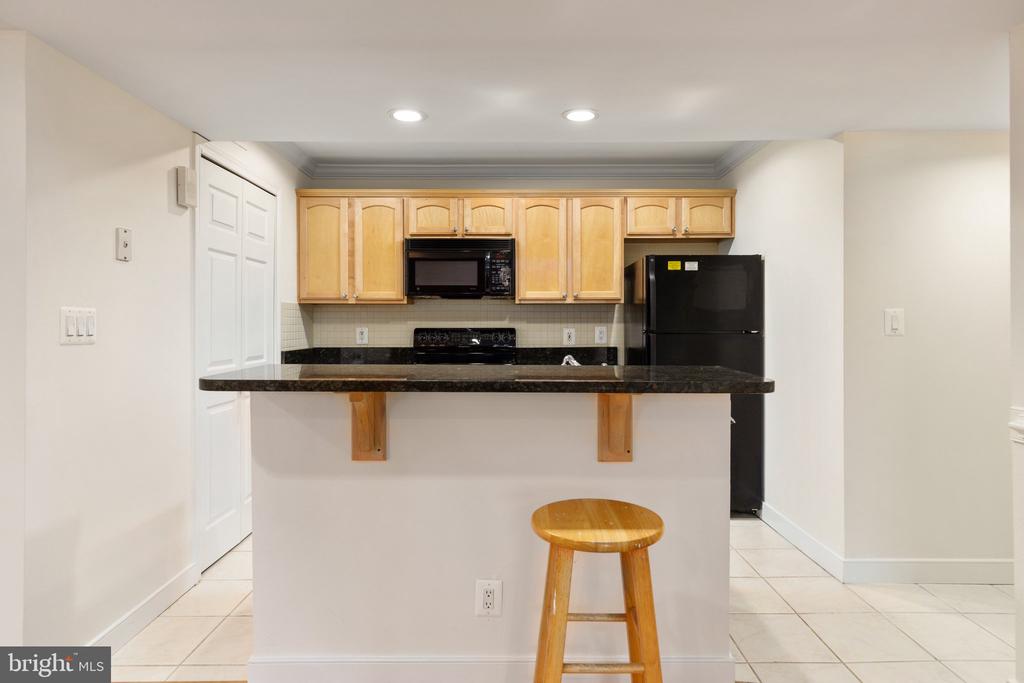 3922 PENDERVIEW DRIVE Unit: 338