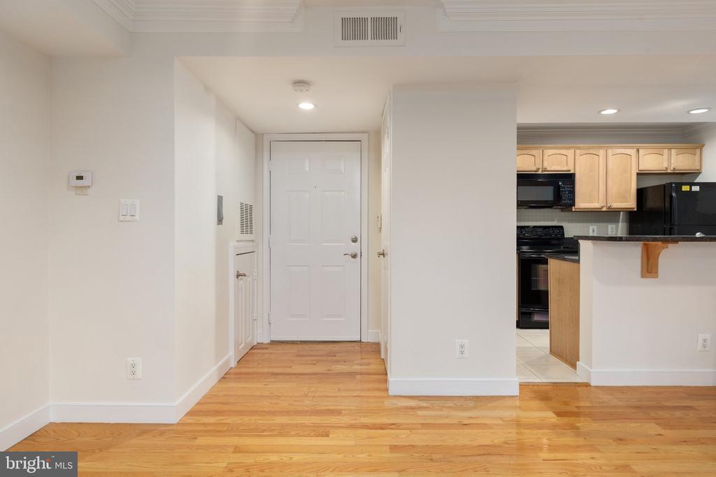 3922 PENDERVIEW DRIVE Unit: 338