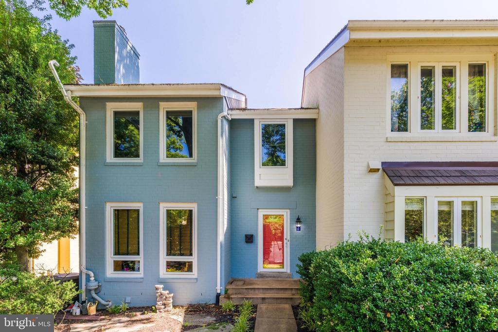 2001 CHADDS FORD DRIVE