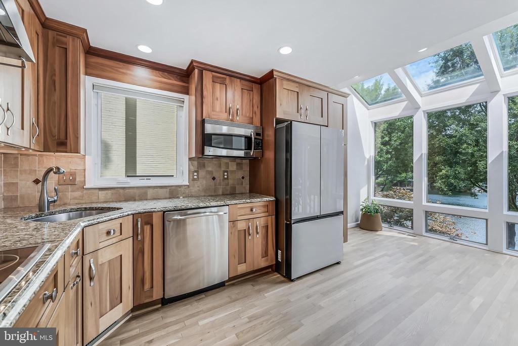 2001 CHADDS FORD DRIVE