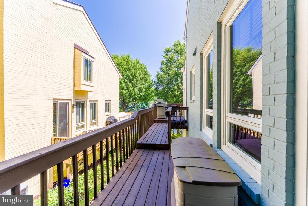 2001 CHADDS FORD DRIVE