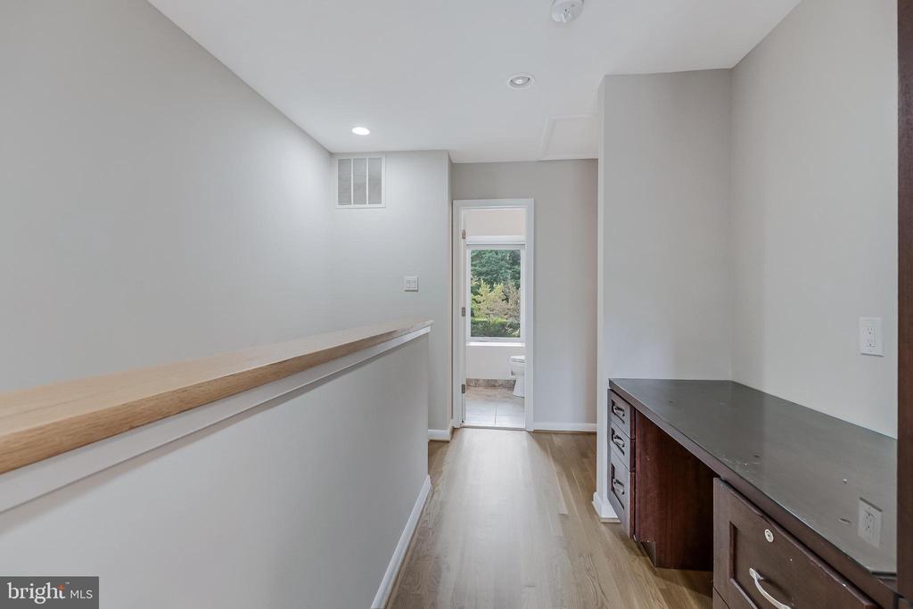 2001 CHADDS FORD DRIVE