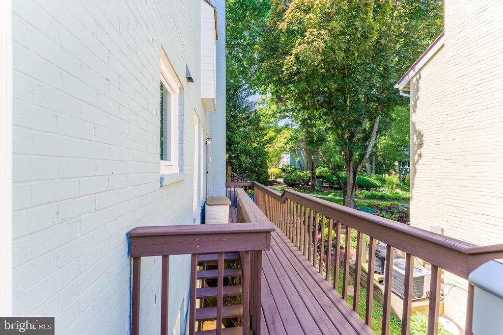 2001 CHADDS FORD DRIVE