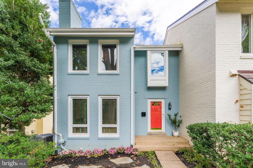 2001 CHADDS FORD DRIVE
