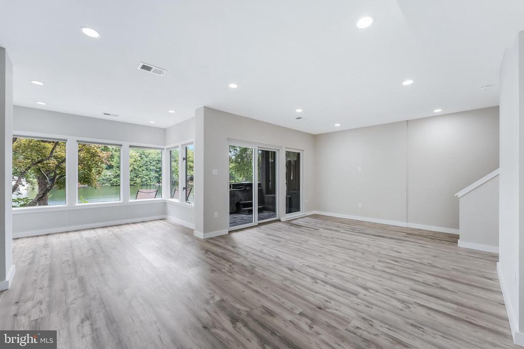 2001 CHADDS FORD DRIVE