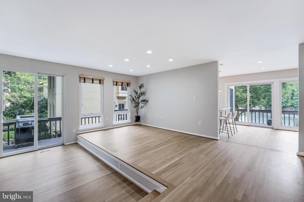 2001 CHADDS FORD DRIVE