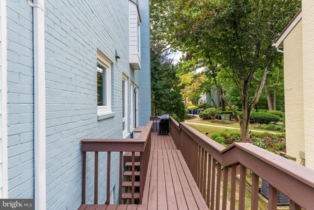 2001 CHADDS FORD DRIVE