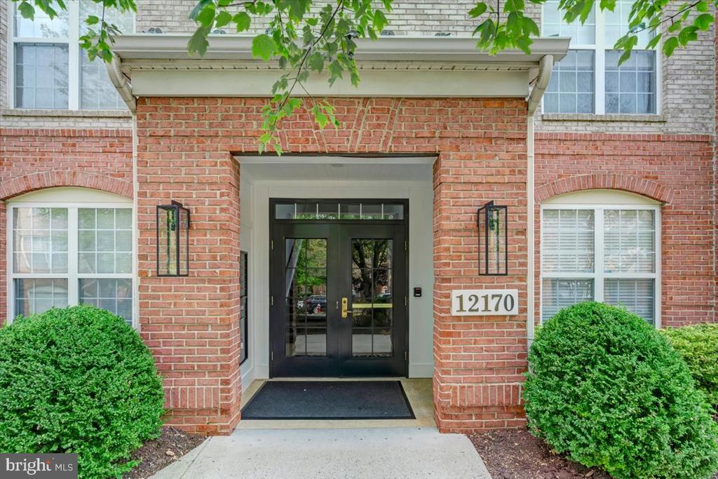 12170 ABINGTON HALL PLACE Unit: 303
