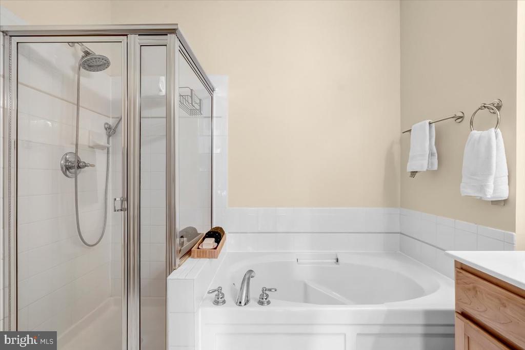 12170 ABINGTON HALL PLACE Unit: 303