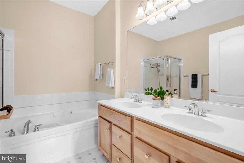 12170 ABINGTON HALL PLACE Unit: 303