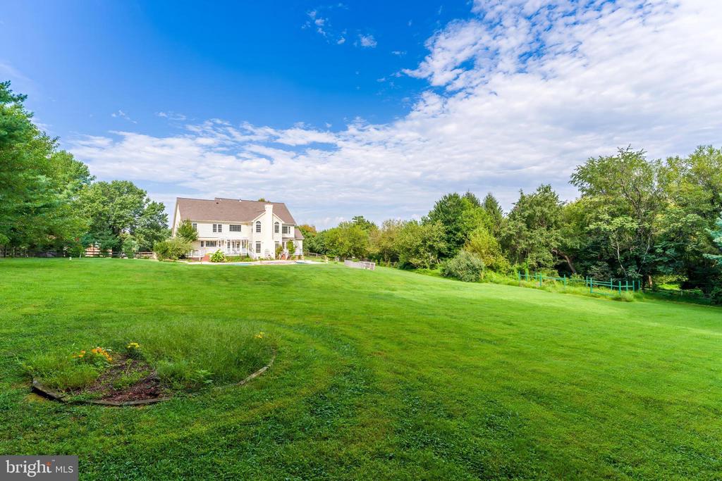 615 NALLS FARM WAY