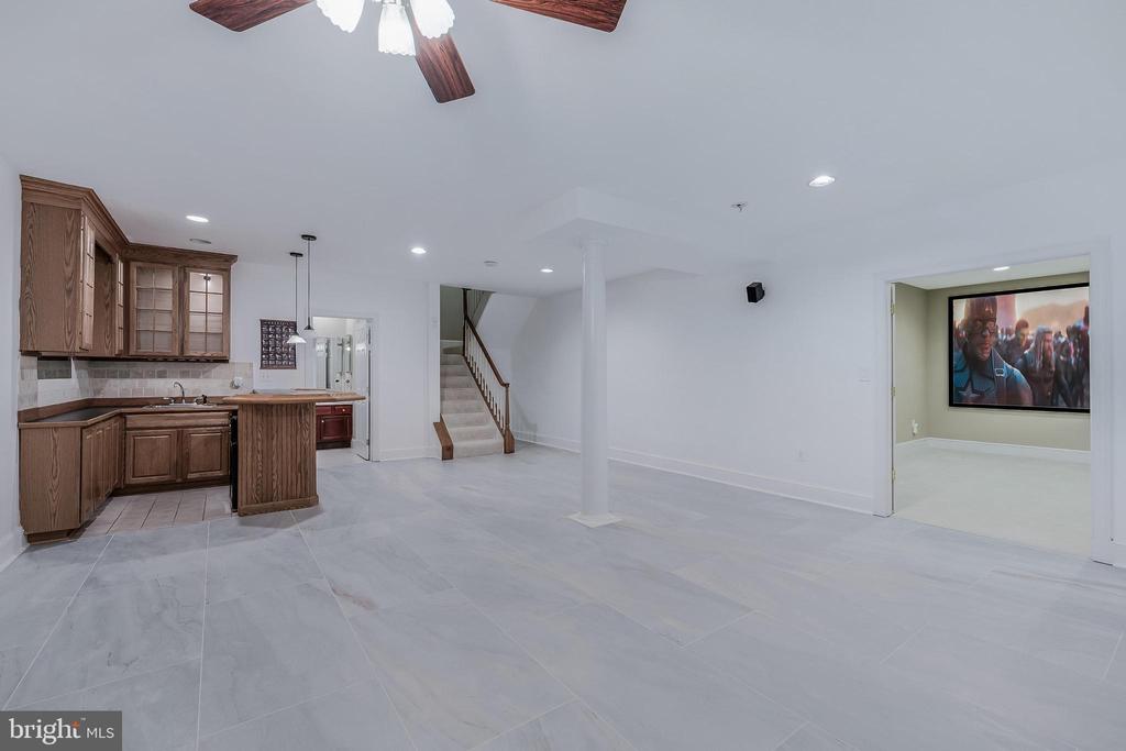 615 NALLS FARM WAY