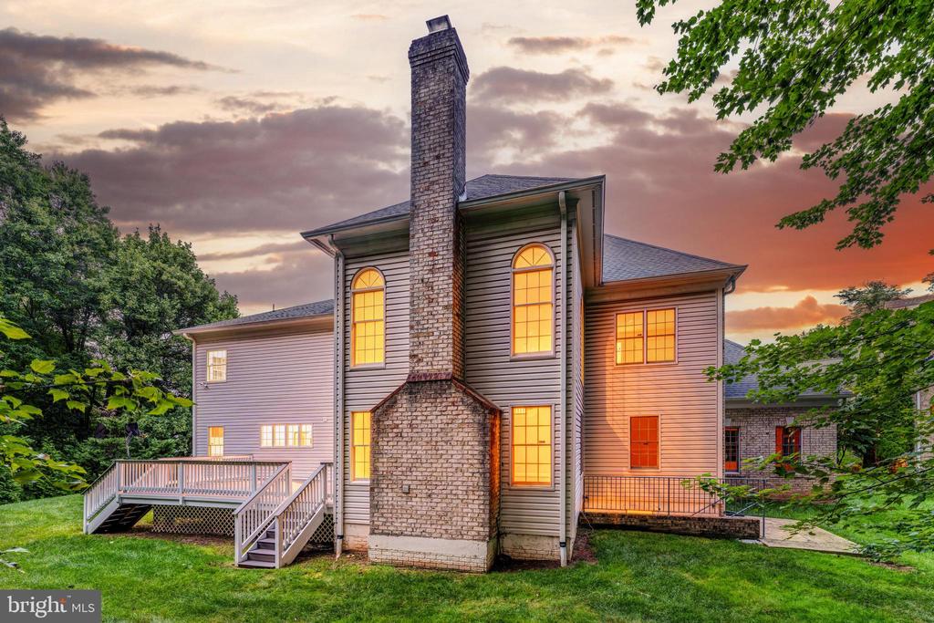 9395 WOLF TRAP CREEK COURT