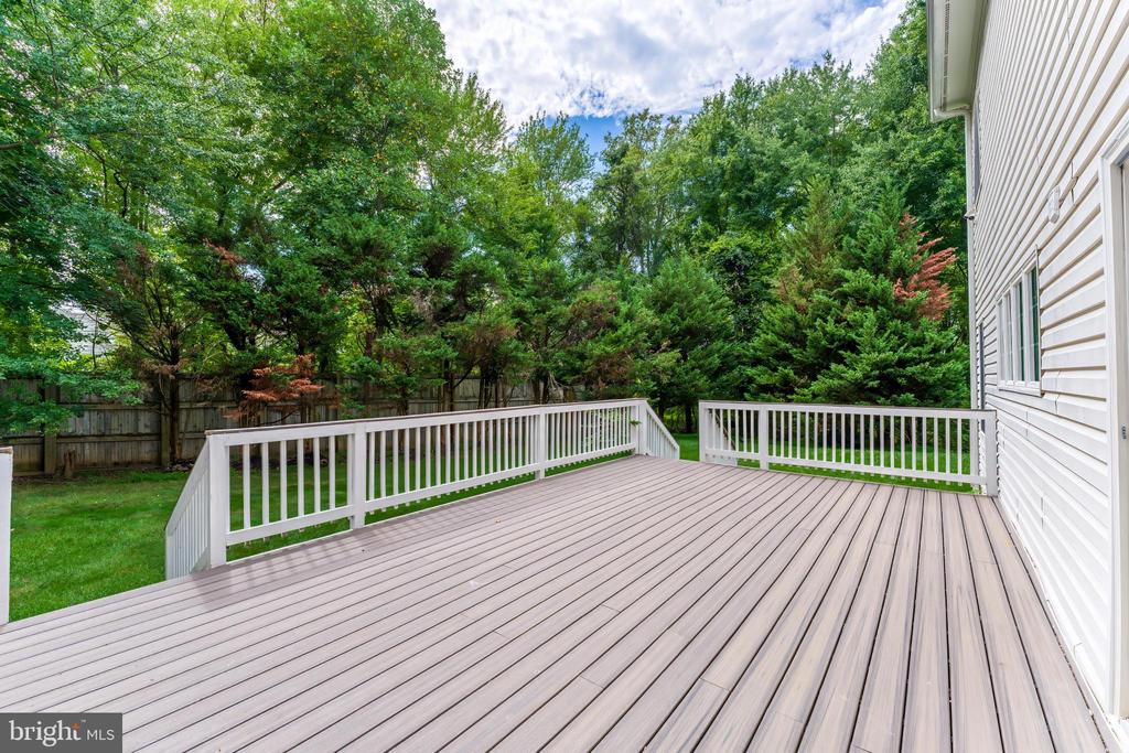 9395 WOLF TRAP CREEK COURT