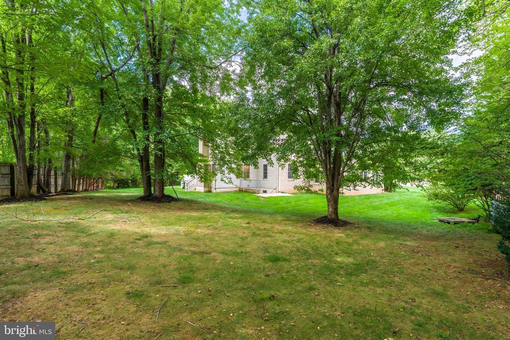 9395 WOLF TRAP CREEK COURT