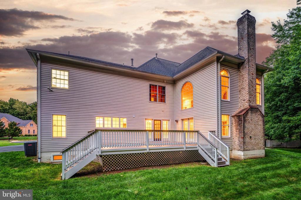 9395 WOLF TRAP CREEK COURT