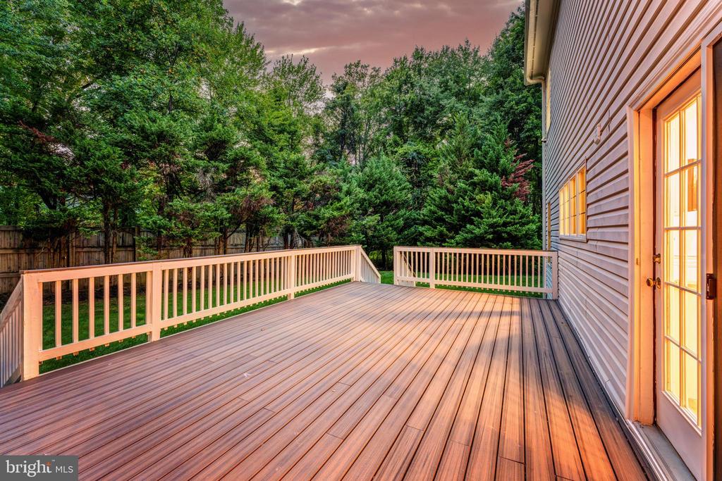9395 WOLF TRAP CREEK COURT