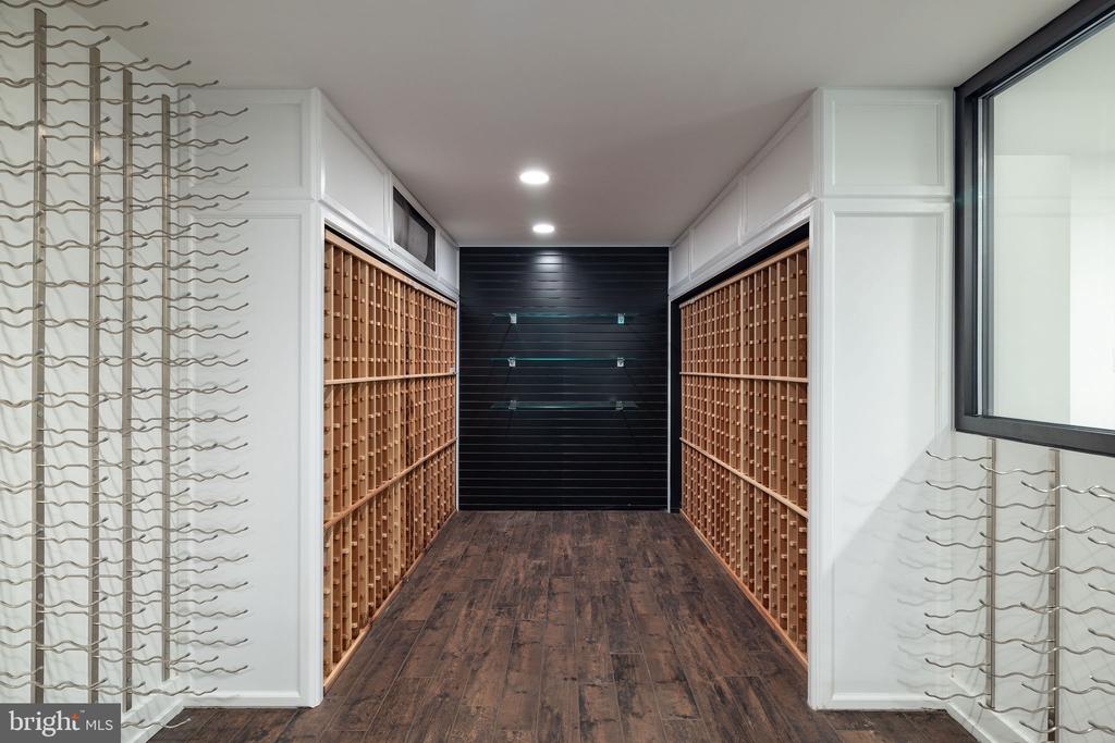 927 HICKORY RUN LANE