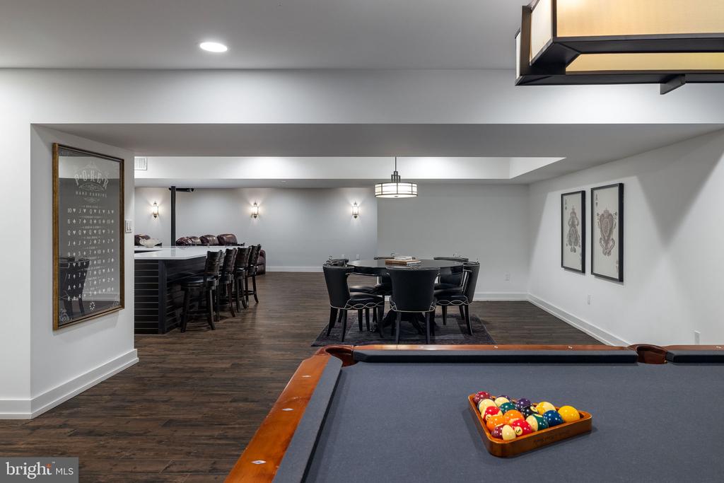 927 HICKORY RUN LANE