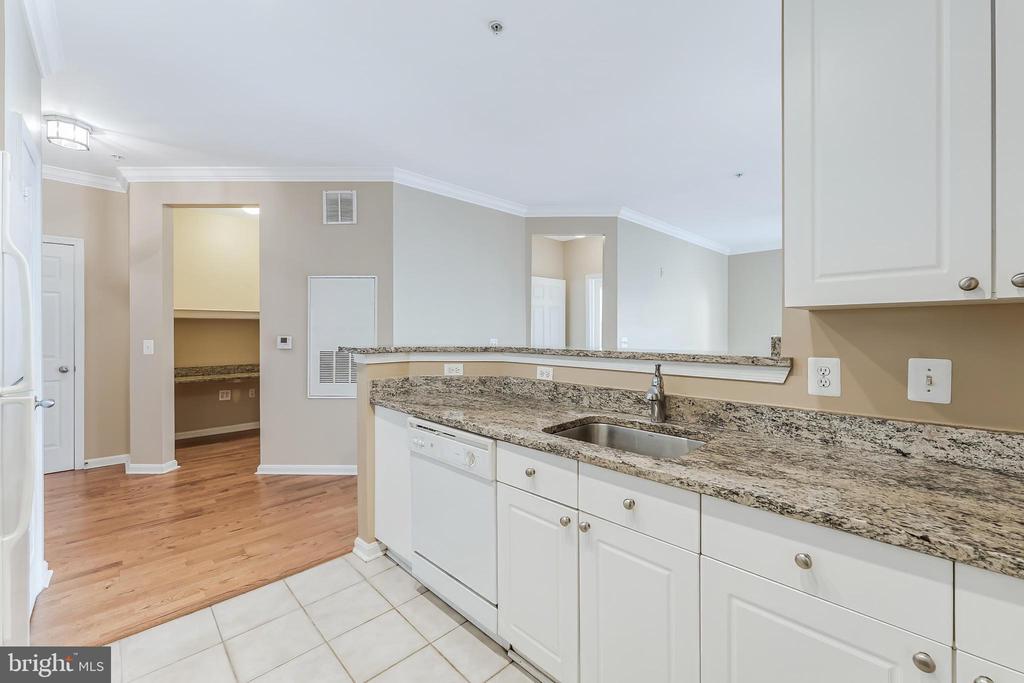 2791 CENTERBORO DRIVE Unit: 387