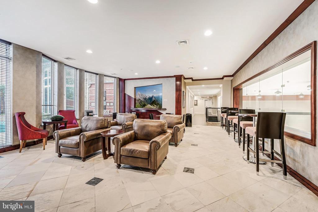 2791 CENTERBORO DRIVE Unit: 387