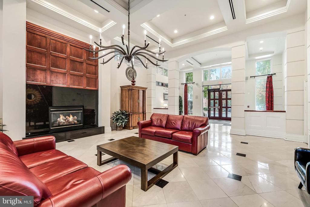 2791 CENTERBORO DRIVE Unit: 387