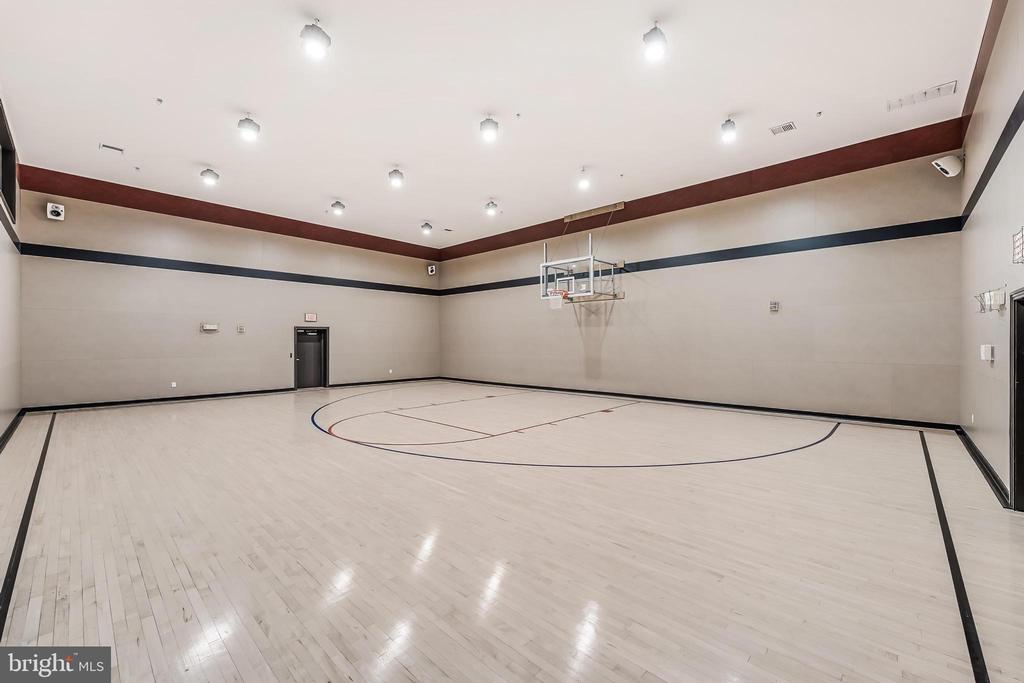 2791 CENTERBORO DRIVE Unit: 387