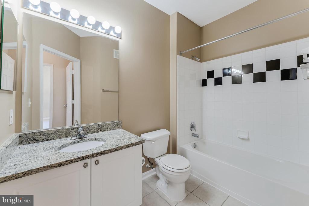 2791 CENTERBORO DRIVE Unit: 387