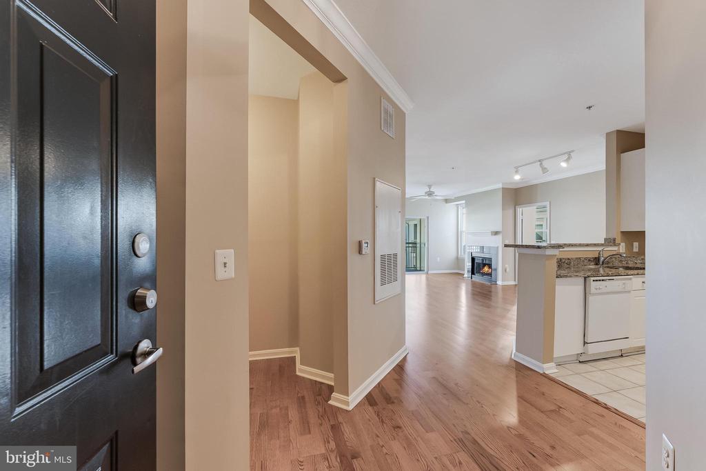 2791 CENTERBORO DRIVE Unit: 387