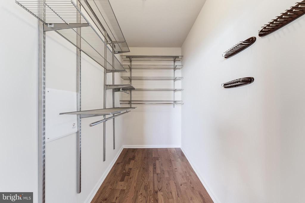 2791 CENTERBORO DRIVE Unit: 387
