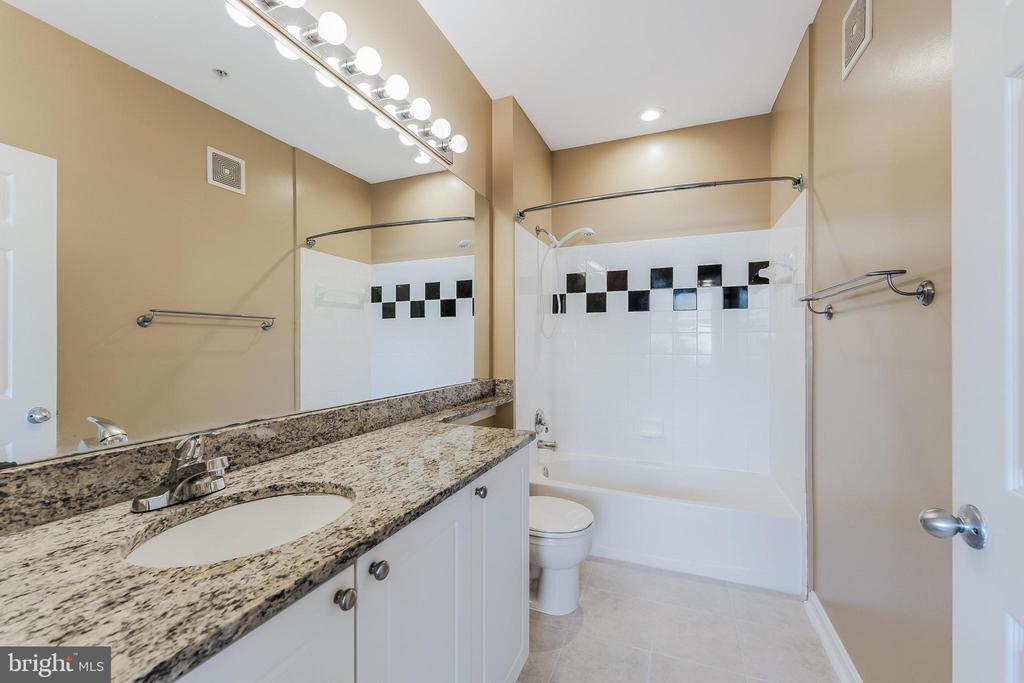 2791 CENTERBORO DRIVE Unit: 387