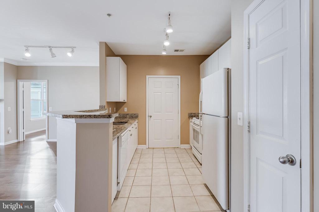 2791 CENTERBORO DRIVE Unit: 387