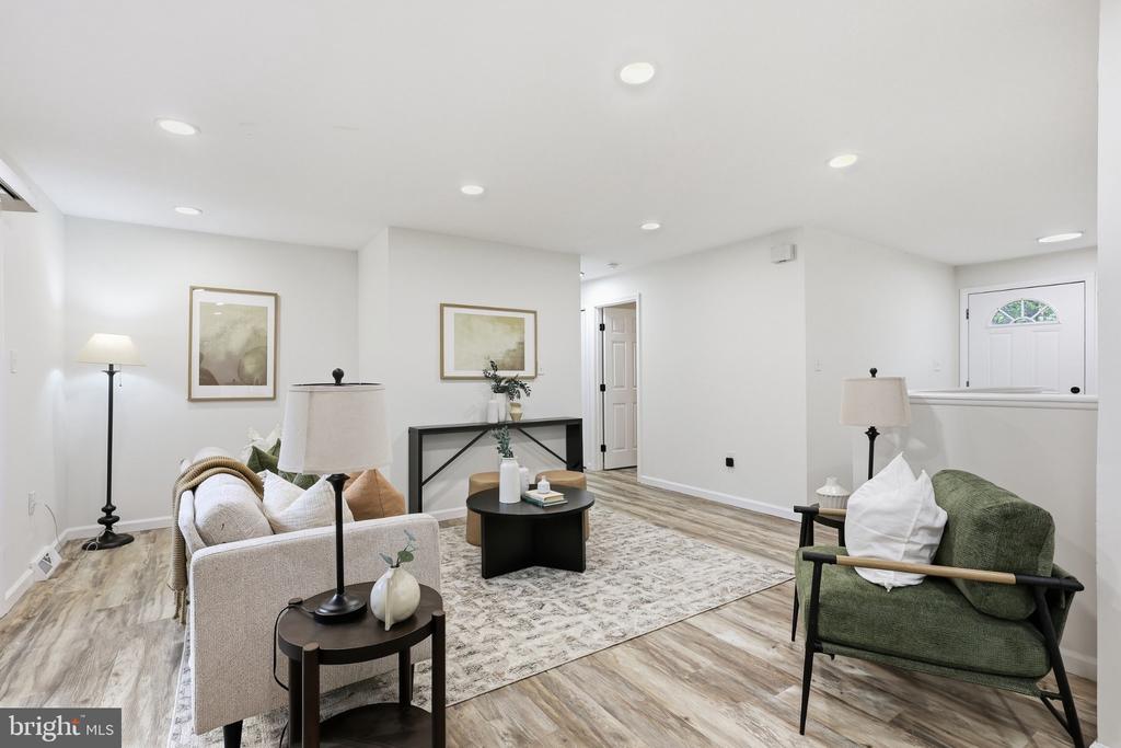 11586 RED LEAF COURT