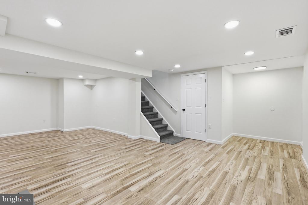 11586 RED LEAF COURT