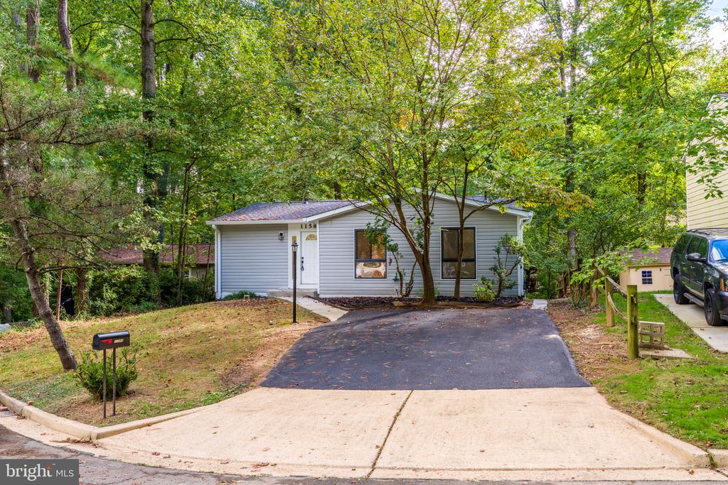 11586 RED LEAF COURT